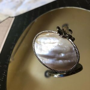 Pearl butterfly ring